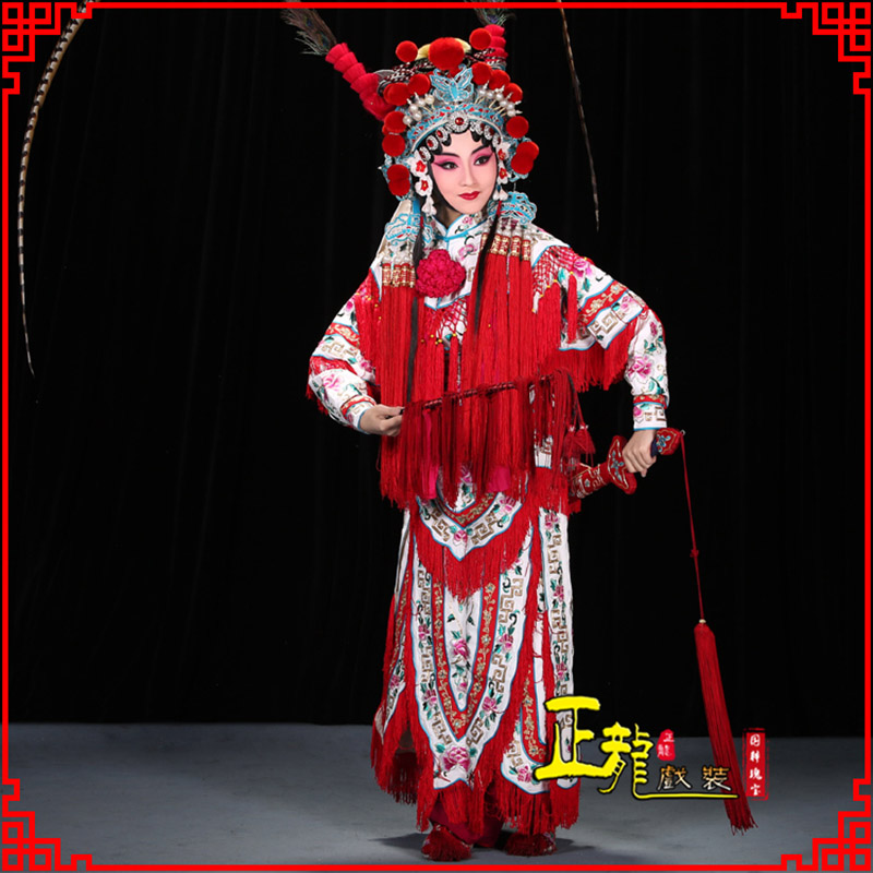 江山刀马旦改容战父 软绉镶边女改良靠